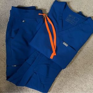 WORN ONCE Figs Scrub SET